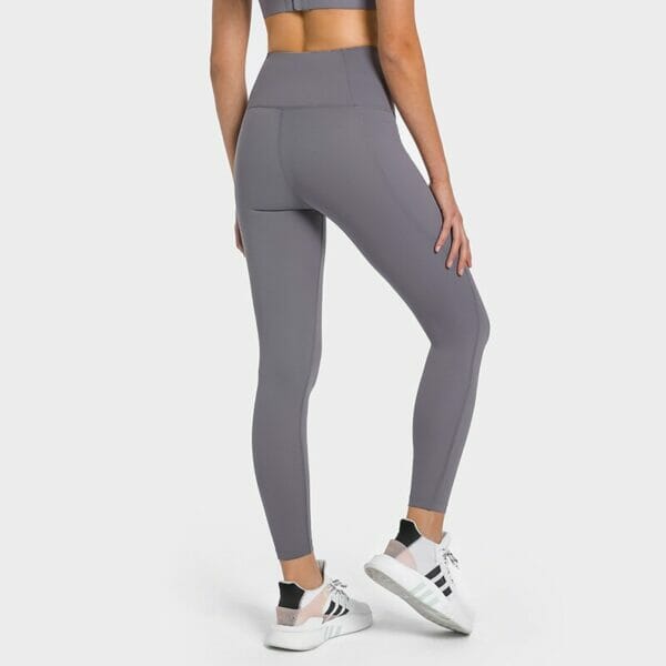 soft yoga pants with pockets supplier