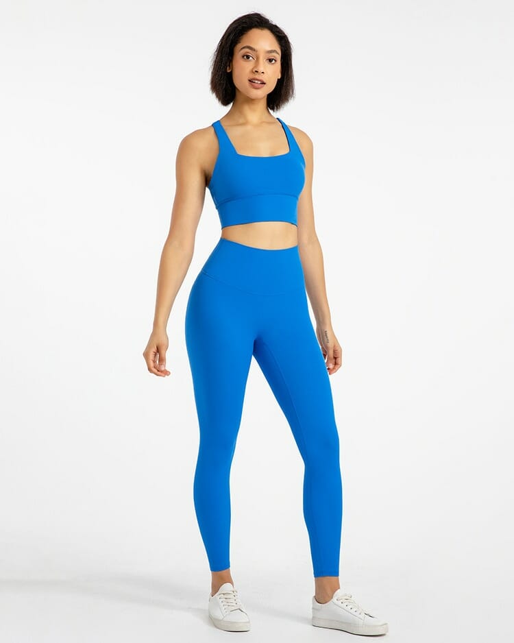 conjunto de leggings azules de cintura alta y sujetador deportivo