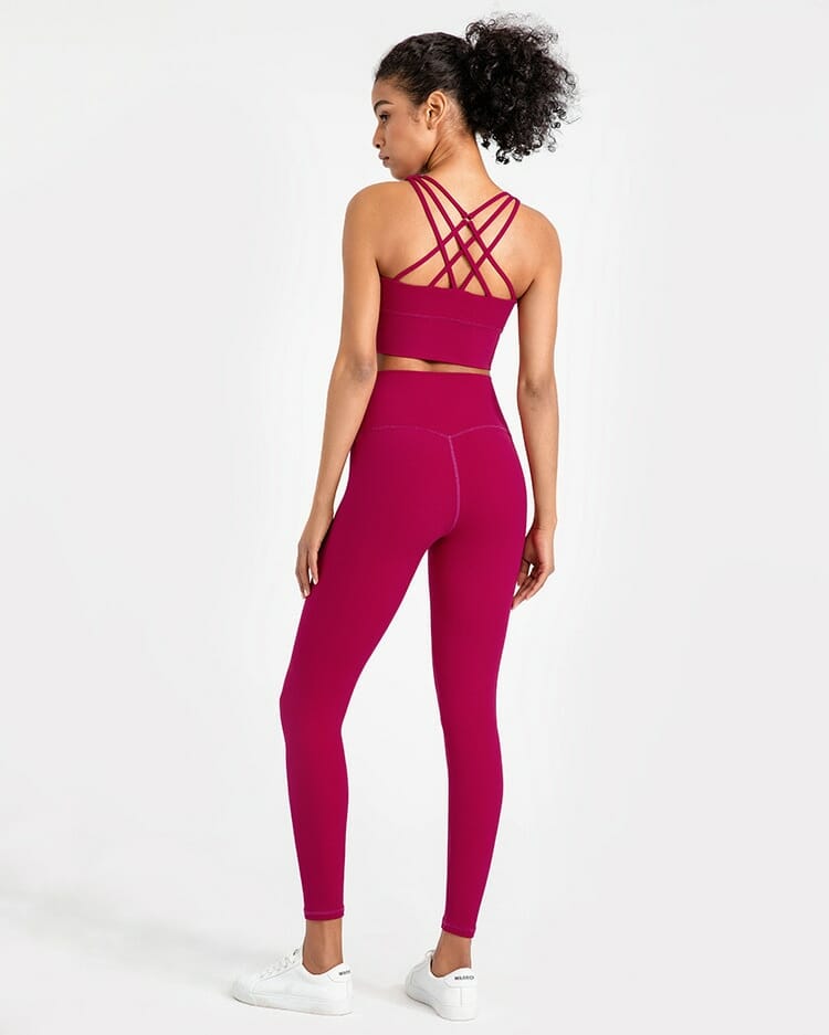 conjunto de leggings rojos de cintura alta y sujetador deportivo